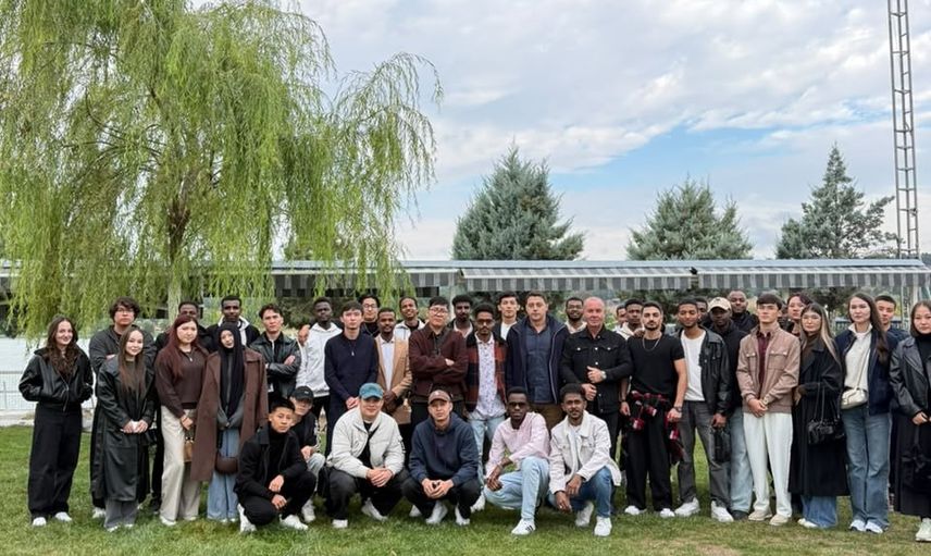 Bilecik'te gençler tarihle buluştu: yabancı öğrenciler kenti gezdi