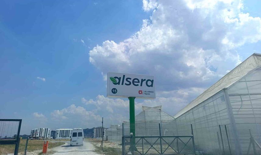 Serada ilaçlama sonrası 24 işçi zehirlenme şüphesiyle hastaneye kaldırıldı