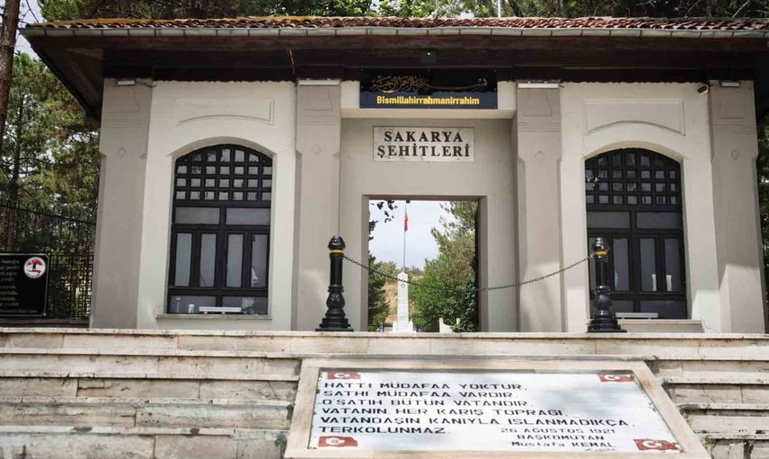 Sakarya'da dönüş: savunmadan taarruza geçen ordunun kırılma anı