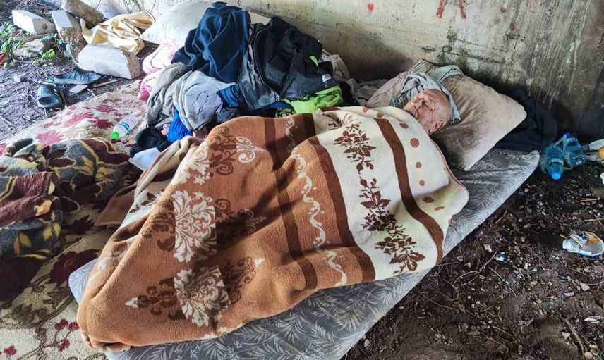 Evsiz kalmanın bedeli: metro köprüsü altında yaşamını yitiren 72 yaşındaki adam