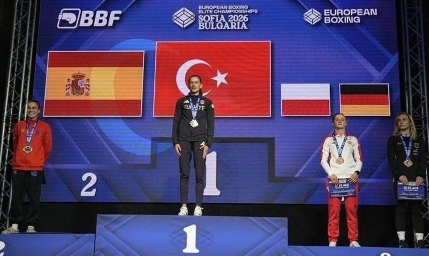 Bakan Bak: Sofya'da kazanılan 10 madalya ülke sporuna güç kattı