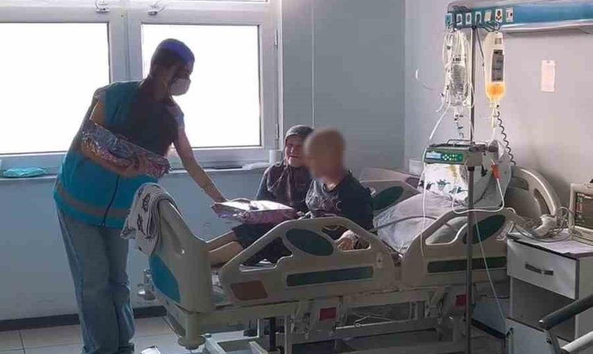 Bolu'da gönüllülerden miniklere hediyeli moral