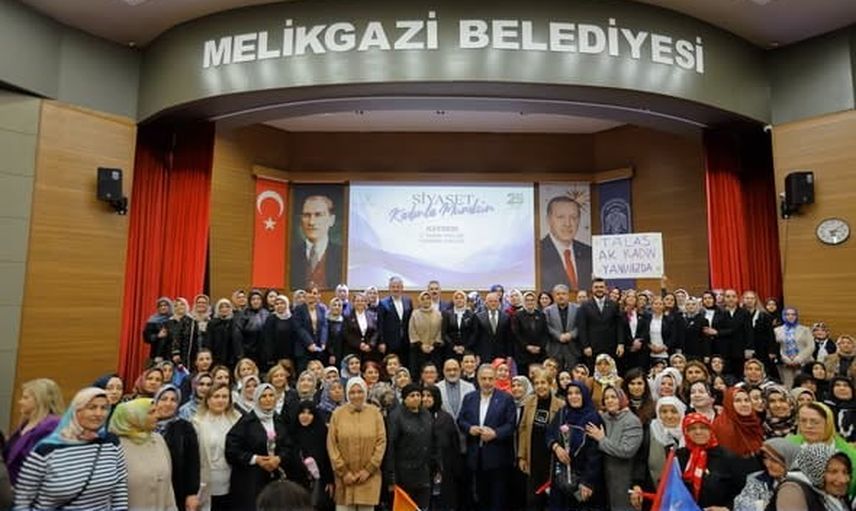 Kadınlar kayseride yatırımları ve hizmetleri masaya yatırdı