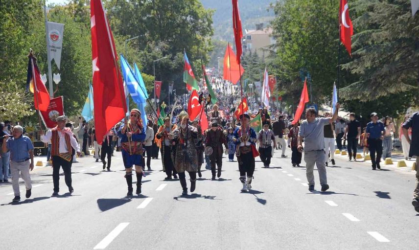 Söğüt'te 745 yıllık yörük buluşması kültürü geleceğe taşıdı