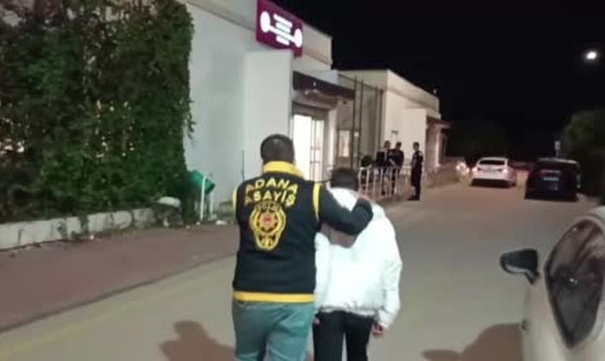 Adana'da kasada oturan çocuğun başından vurulmasıyla ilgili 17 yaşındaki şüpheli gözaltına alındı