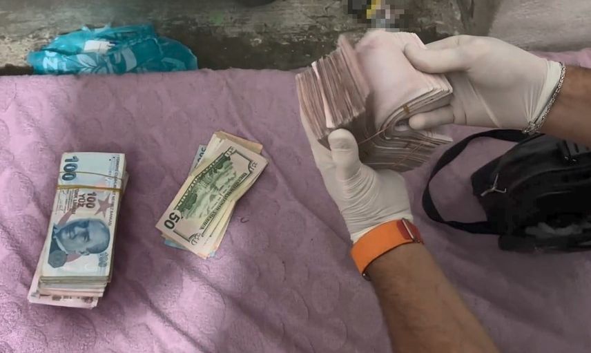Mersin merkezli operasyonda DEAŞ'ın finans ağına yönelen 10 şüpheli yakalandı