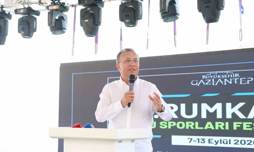 Rumkale’de su sporları festivali yedinci kez Fırat kıyılarını canlandırdı