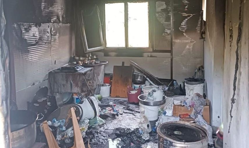 Arsuz'da Kozaklı Mahallesi'nde çıkan yangın itfaiyenin müdahalesiyle kontrol altına alındı