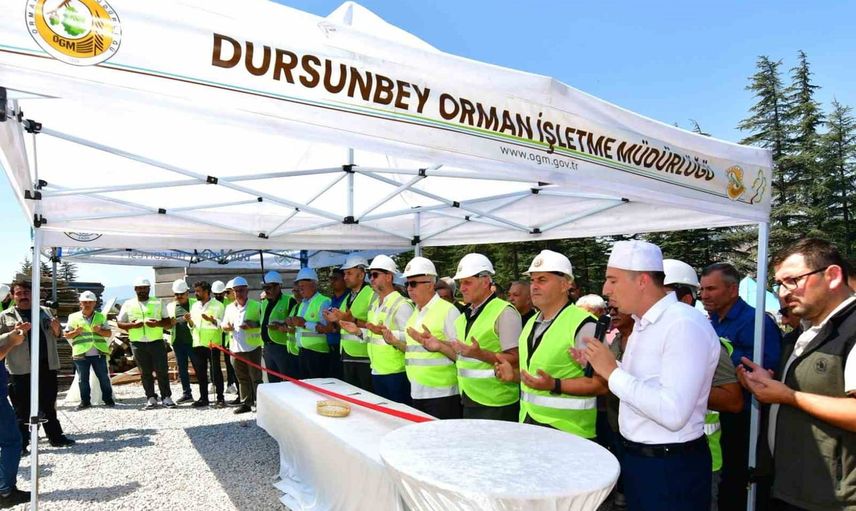 Dursunbey'de eski binanın yıkımının ardından yeni orman işletme binasının temeli atıldı