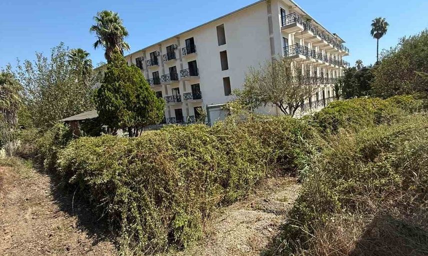 Kemer'de yağışlara karşı seferberlik: dere yatakları temizleniyor, riskli alanlar genişletiliyor