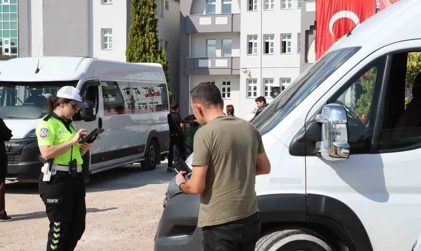 Eskişehir'de öğrenci servisleri güvenlik odaklı denetime alındı