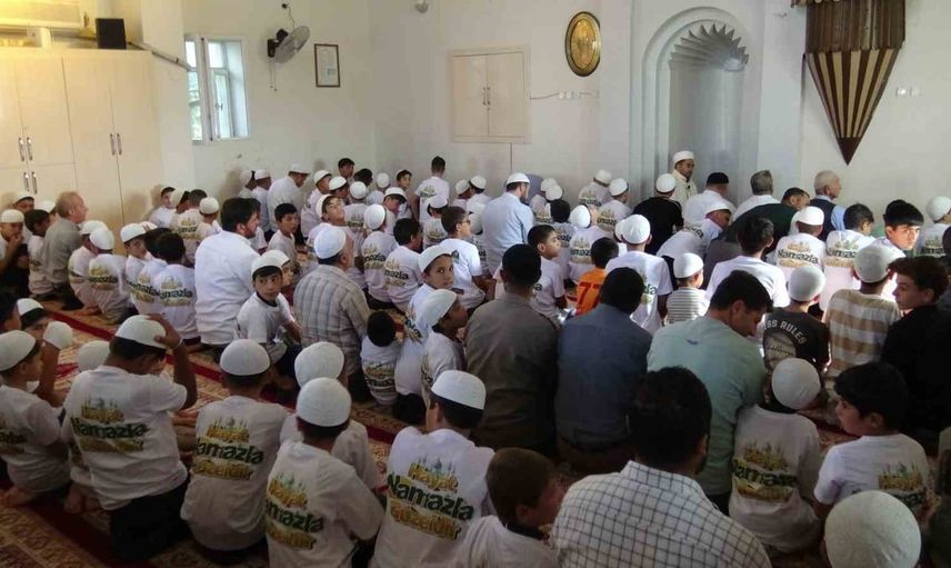 Gercüş'te miniklerin namaz sevinci: 'Hayat Namazla Güzeldir' finali