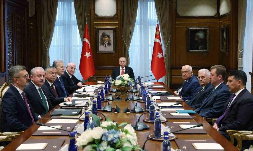 Cumhurbaşkanı başkanlığında yüksek istişare kurulu toplandı