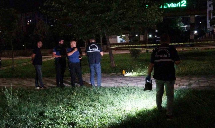 Tecde Mahallesi'nde parkta çıkan çatışmada dört kişi yaralandı
