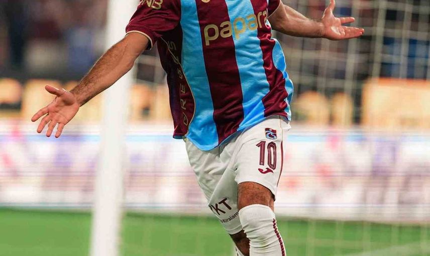 Trabzonspor evinde Başakşehir'i 2-1 mağlup etti