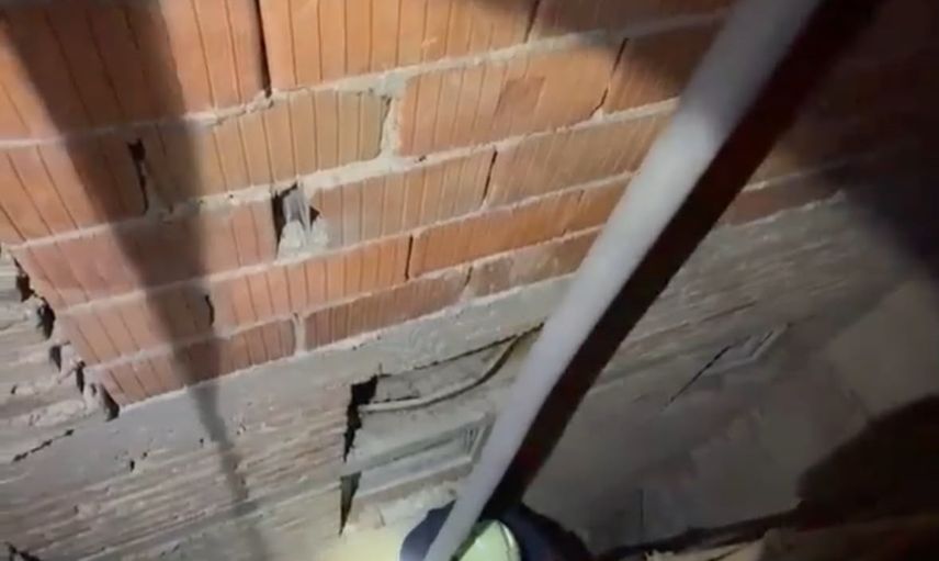 İtfaiyenin hazırlığı tamamlanırken kedinin akrobat kaçışı