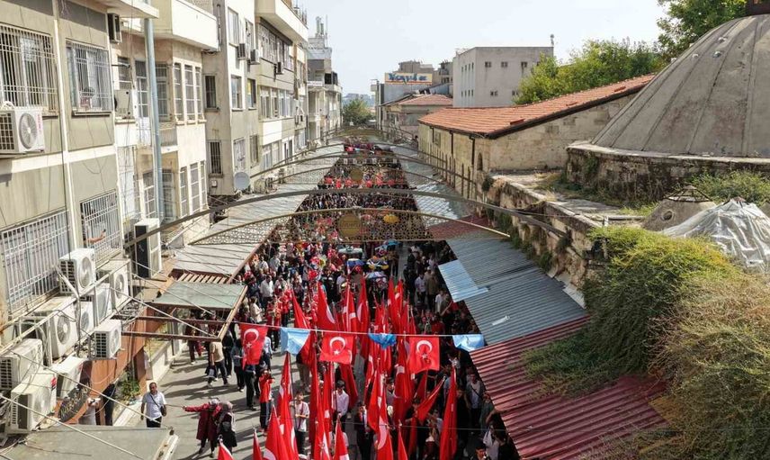 GastroAntep kortejle şehre yayılan lezzet ve kültür şöleni