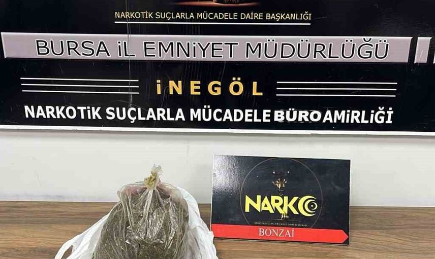 İnegöl'de kovalamaca sonrası yakalanan şüphelinin üzerinden 50 gram bonzai çıktı