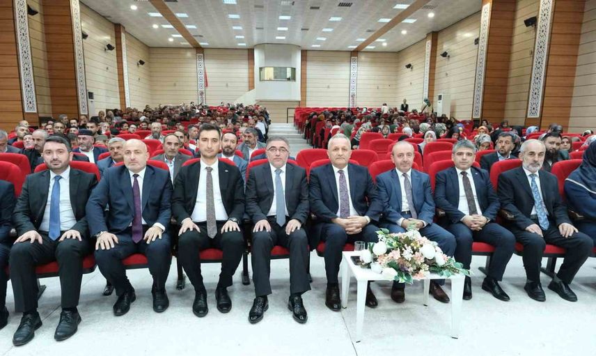 Saha buluşmalarıyla Erzincan'da din görevlileriyle istişare
