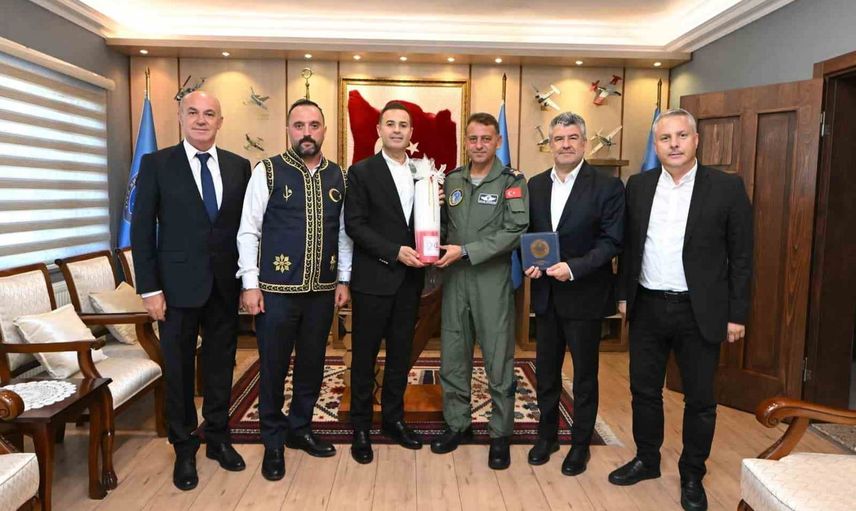 Kurtdereli mirası er meydanına çağırıyor: 66. yılın kırmızı mum turları