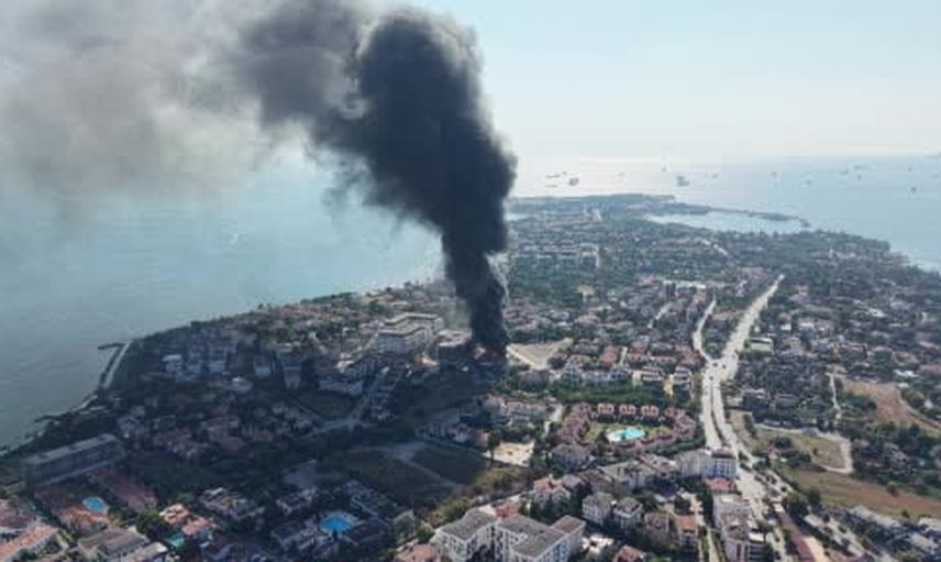 Tuzla'da iki katlı işçi konteynerinde yangın: itfaiye müdahalesi sürüyor