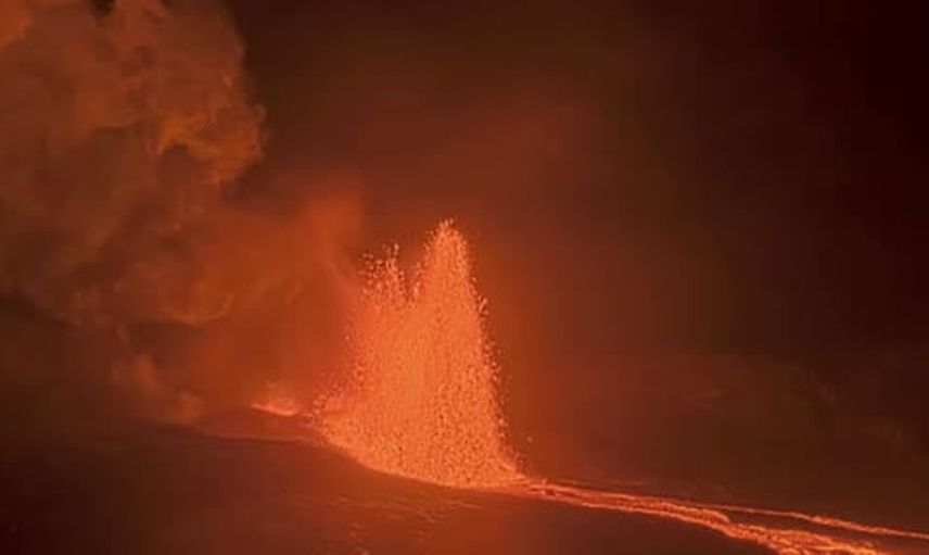Kilauea'nın 53. patlaması: zirve kraterinden 150 metreye lav püskürdü