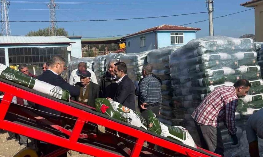 Kırsal üretime nefes: Yenipazar'da 178 ton buğday tohumu üreticiye dağıtıldı