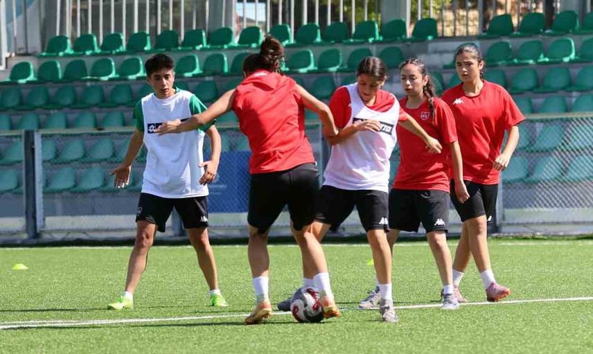 Kayseri kadın FK yeni sezona Sultanbeyli Gücü karşısında evinde başlıyor