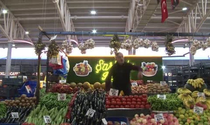 Üvezin nadir yılı: Sivas'ta iki yılda bir yetişen meyve siparişle satılıyor