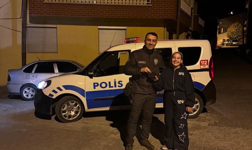 Dürüstlüğüyle takdir toplayan 11 yaşındaki Eslem