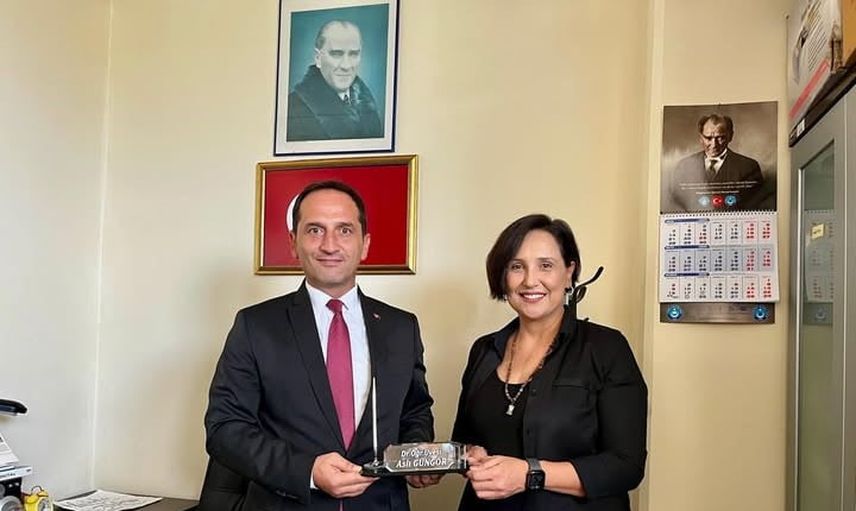 Burhaniye Meslek Yüksekokulu'nda pazarlama ve reklamcılık bölümünün yeni yüzü Aslı Güngör