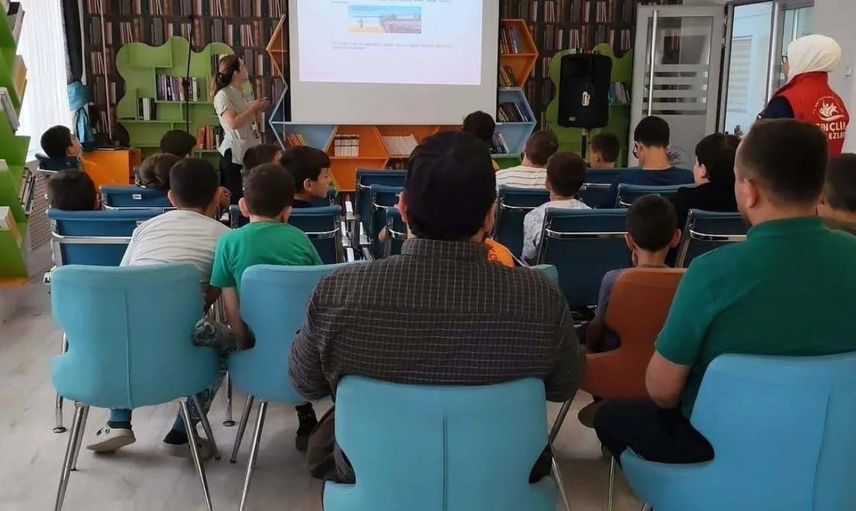 dijital dünyada gençlere rehberlik: Erfelek'te kapsamlı seminer