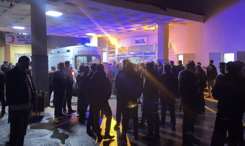 Depo paylaşımı kavgası Yüksekova'da silahlı çatışmaya döndü