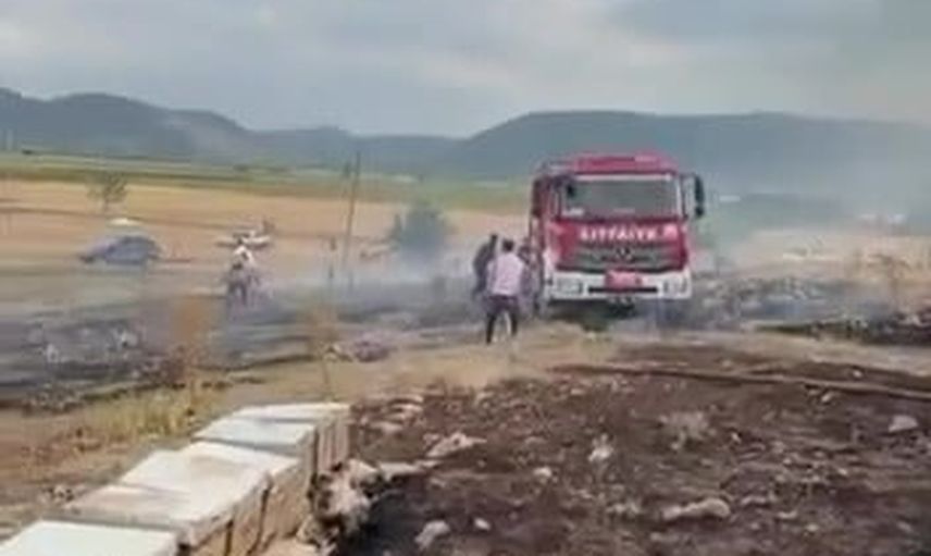 Tavas'ta arı kovanları yangında zarar gördü