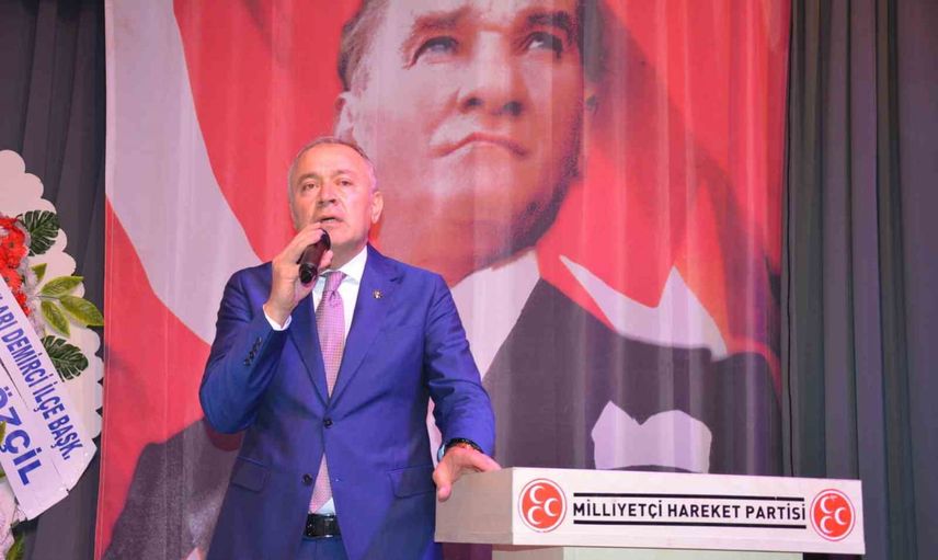 Demirci'de hizmet ve birlik vurgusu: Veysel Çınar MHP ilçe başkanı seçildi