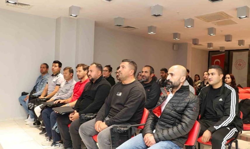Kayseri'de hafif arama kurtarma ekibine AFAD destekli akreditasyon eğitimi