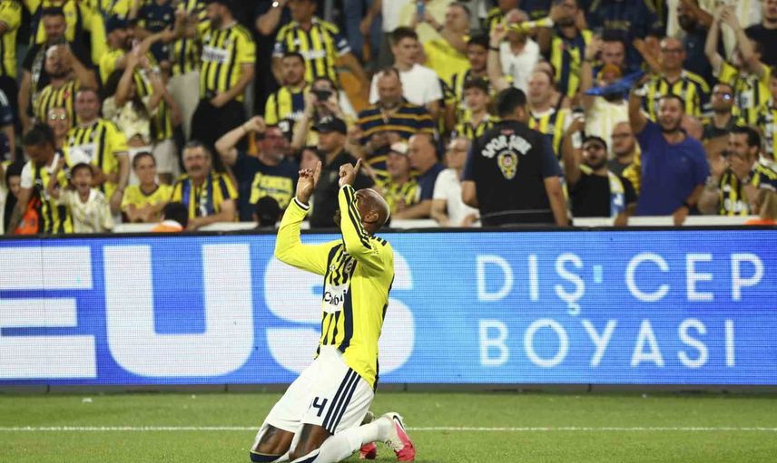 Talisca'nın üç maçta sürdürdüğü gol ritmi Fenerbahçe'ye erken avantaj getirdi