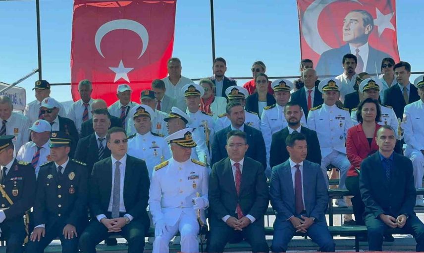 Marmaris’te 30 ağustos coşkusu çelenkten konserlere kadar sürdü