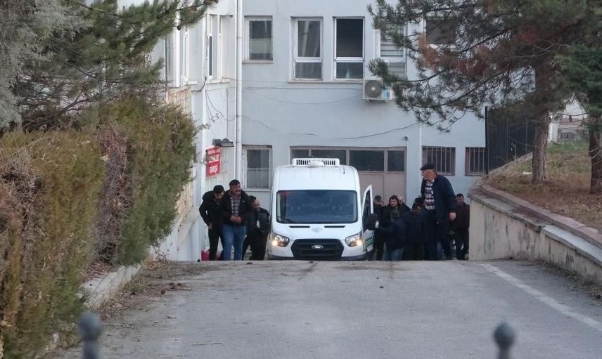 Malatya'da tek bıçak darbesiyle yaşamını yitiren kişinin davası 2 kasıma ertelendi