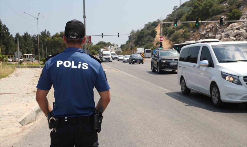 Antalya'da hafta içinde güvenlik uygulamaları: bin 774 yakalama, 179 tutuklama