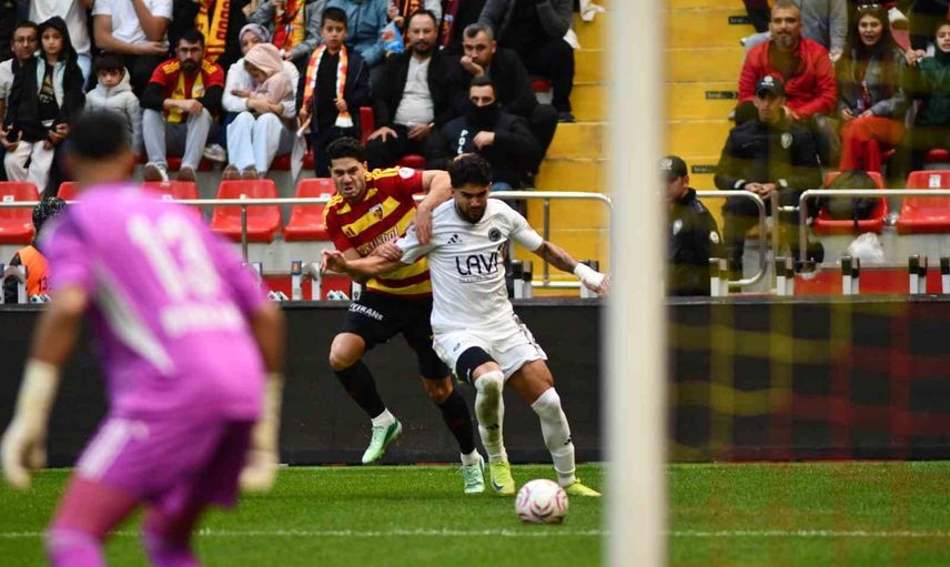 Sahada gergin geri dönüşler: Kayserispor 2-2 Batman Petrolspor