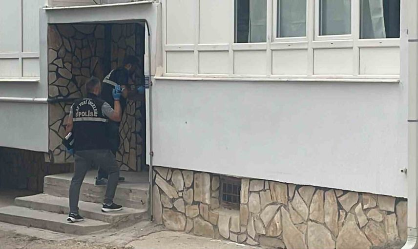 Karaman’da evinin merdivenlerinden düşen 70 yaşındaki Hüseyin Güz kurtarılamadı