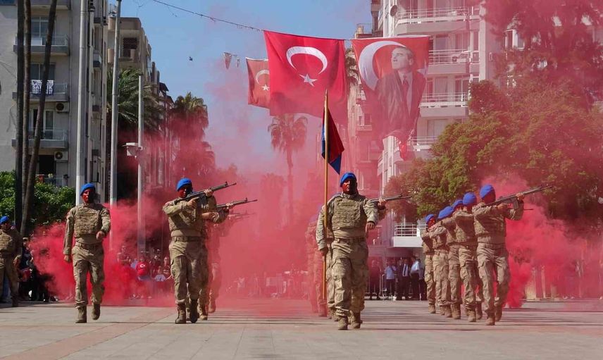 Mersin'de zaferin 104. yılı coşkuyla kutlandı