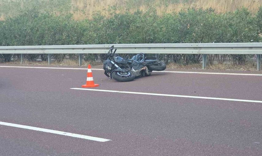 Bursa'da otoyolda arkadan çarpma: motosiklet sürücüsü yaşamını yitirdi