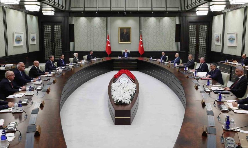 Erdoğan liderliğinde kabine toplantısı açıldı