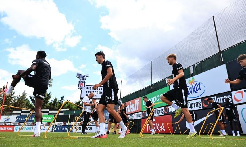 Dusan Vlahovic takımla buluştu: Beşiktaş hazırlıklara idmanla başladı