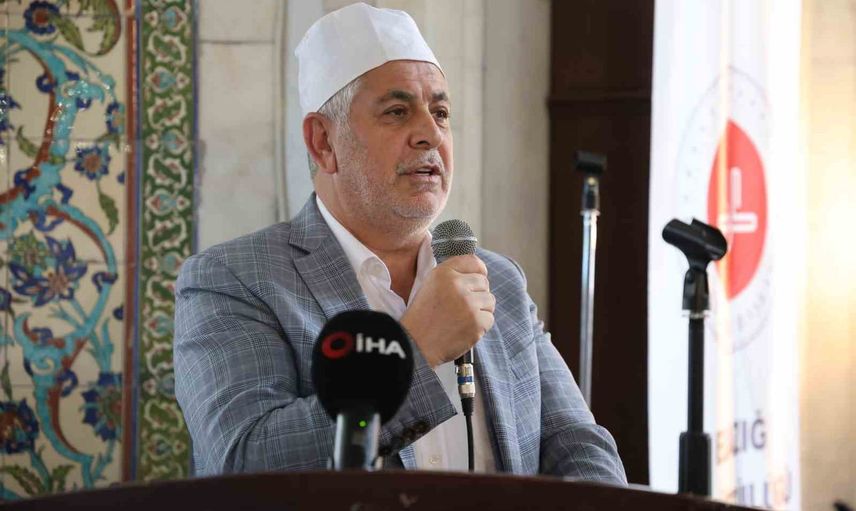 Bölge finalinde ezanın ustaları yarıştı: Erzincan temsilcisi birinci seçildi