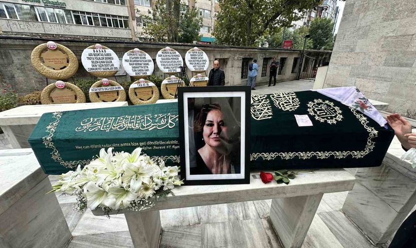 Usta oyuncu Gülsen Tuncer için son görev Şişli'de yerine getirildi