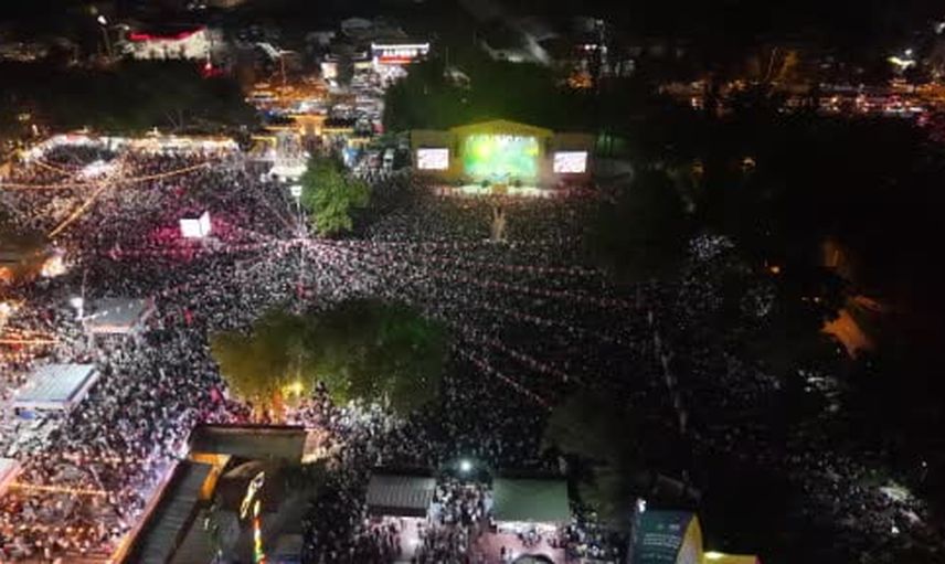 Kahramanmaraş ağustos fuarında müzik şöleni: Funda Arar sahneye çıktı