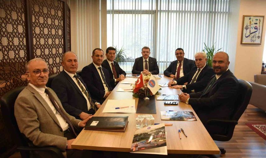 Doğu Karadeniz belediye başkanları gümüşhane'de ortak projeleri ele aldı